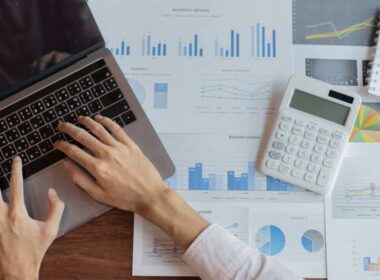 Cinco consejos financieros para el fin de año